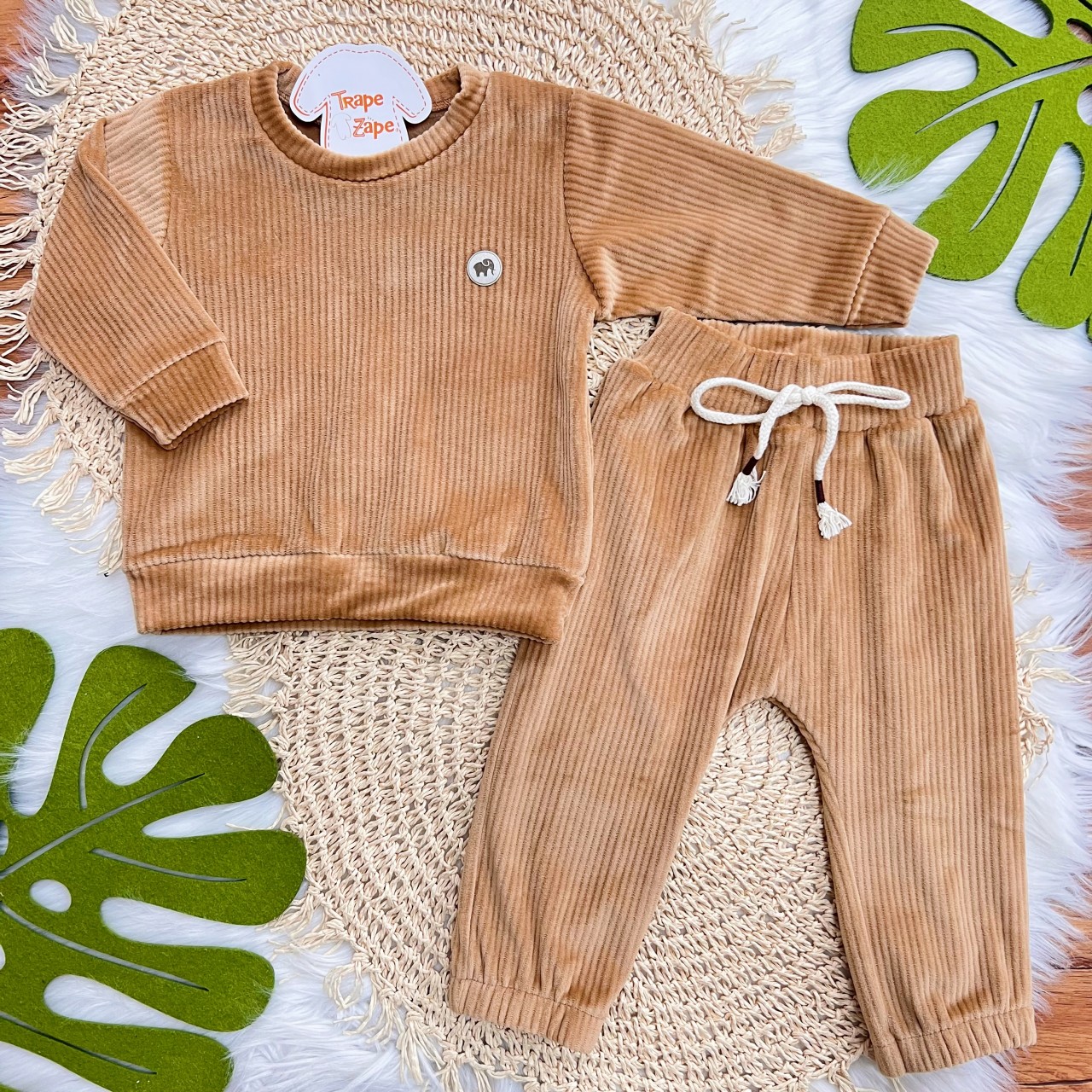  Conj. Casaco e Calça Canelada de Veludo - Caramelo